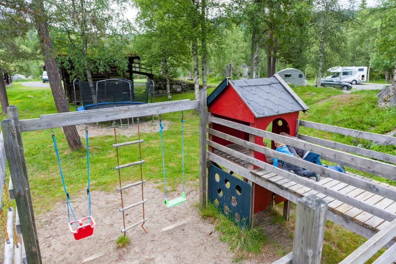 Groven Camping & Hyttegrend Amot  외부 사진